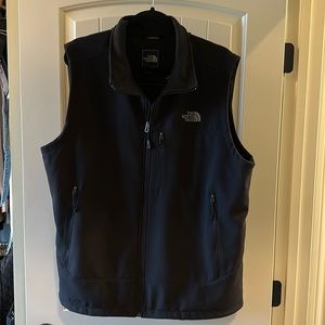 Men’s North Face Vest Size Large